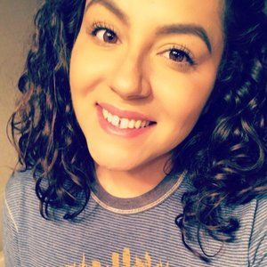 Meet your Posher, Yasmin